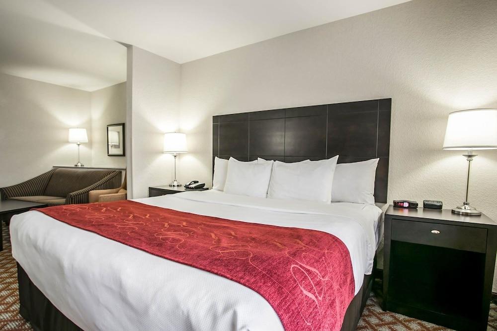 Comfort Suites Columbia Northeast - Fort Jackson Экстерьер фото