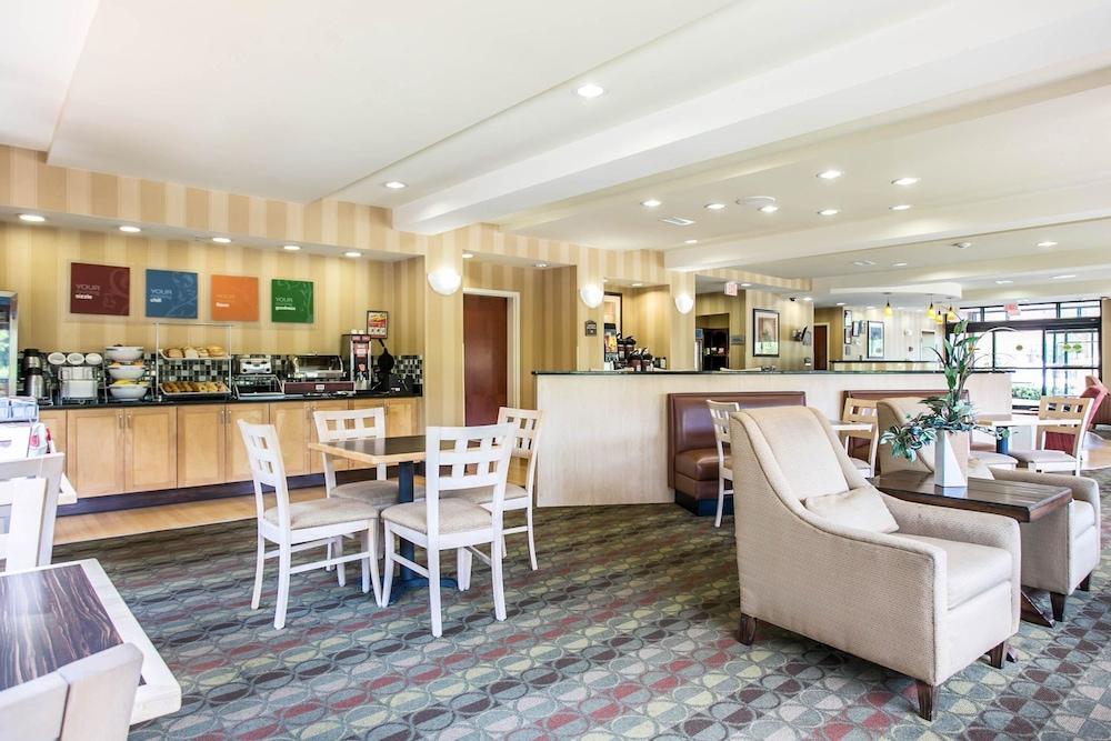 Comfort Suites Columbia Northeast - Fort Jackson Экстерьер фото