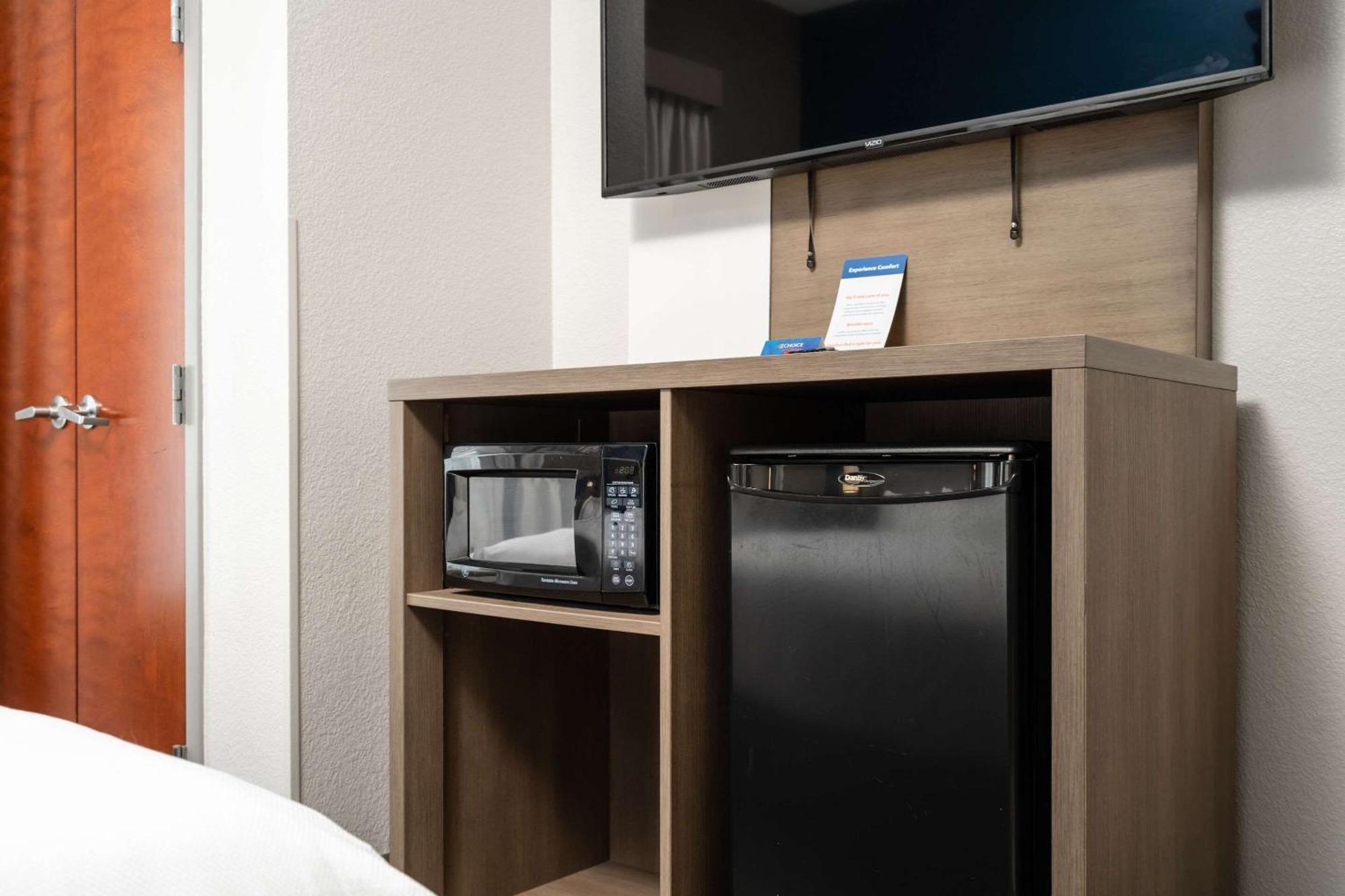 Comfort Suites Columbia Northeast - Fort Jackson Экстерьер фото