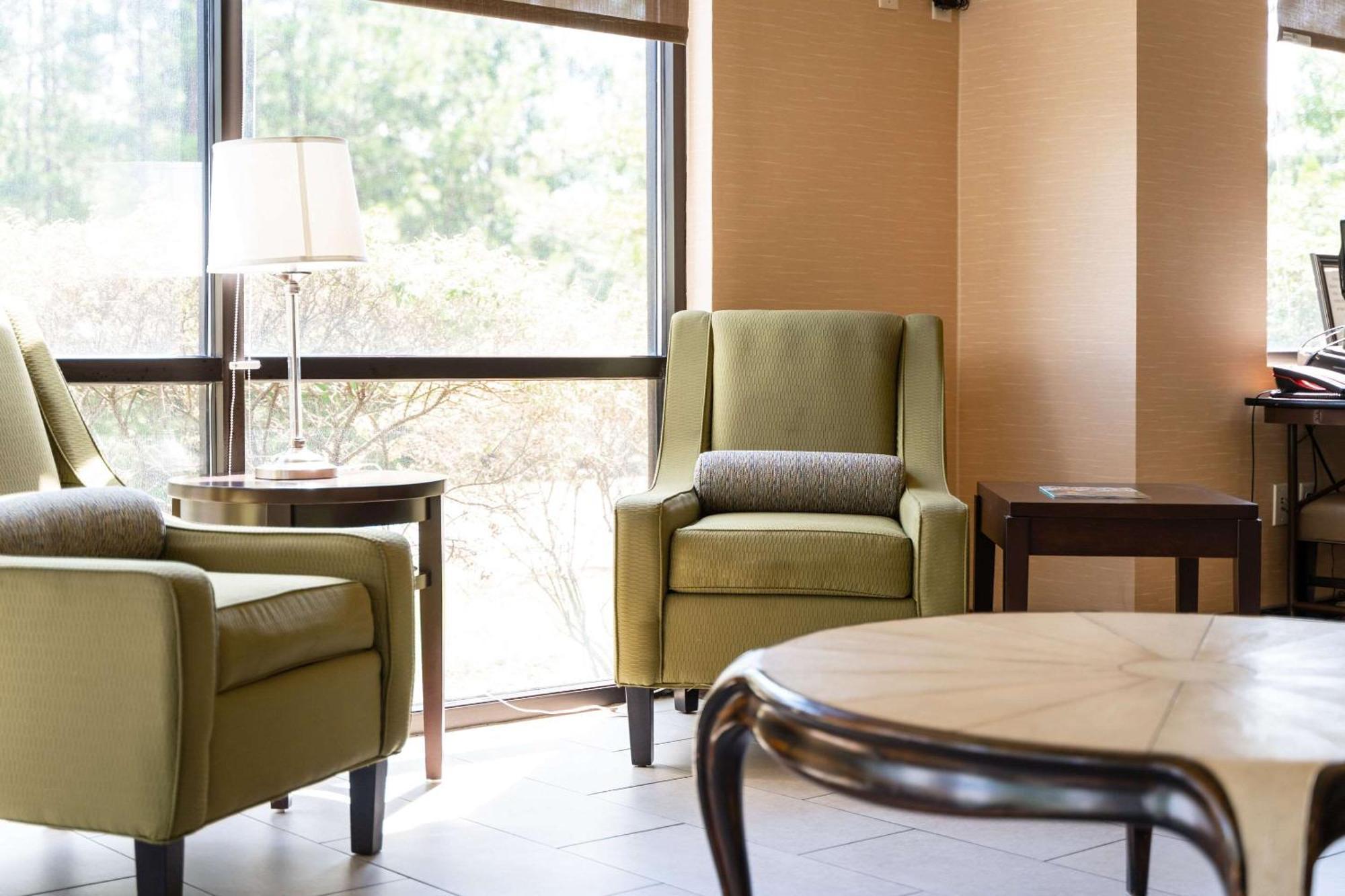 Comfort Suites Columbia Northeast - Fort Jackson Экстерьер фото