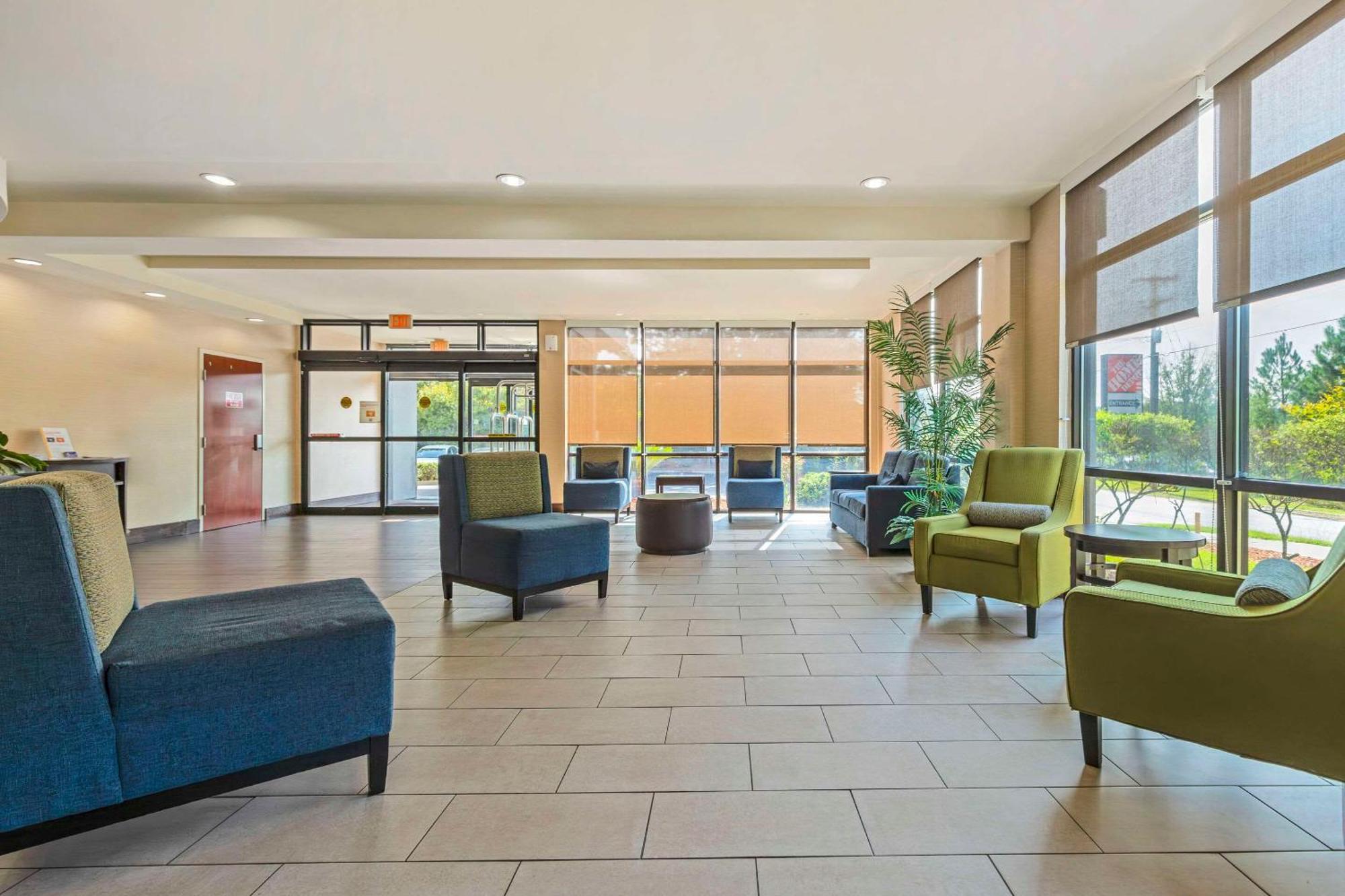 Comfort Suites Columbia Northeast - Fort Jackson Экстерьер фото
