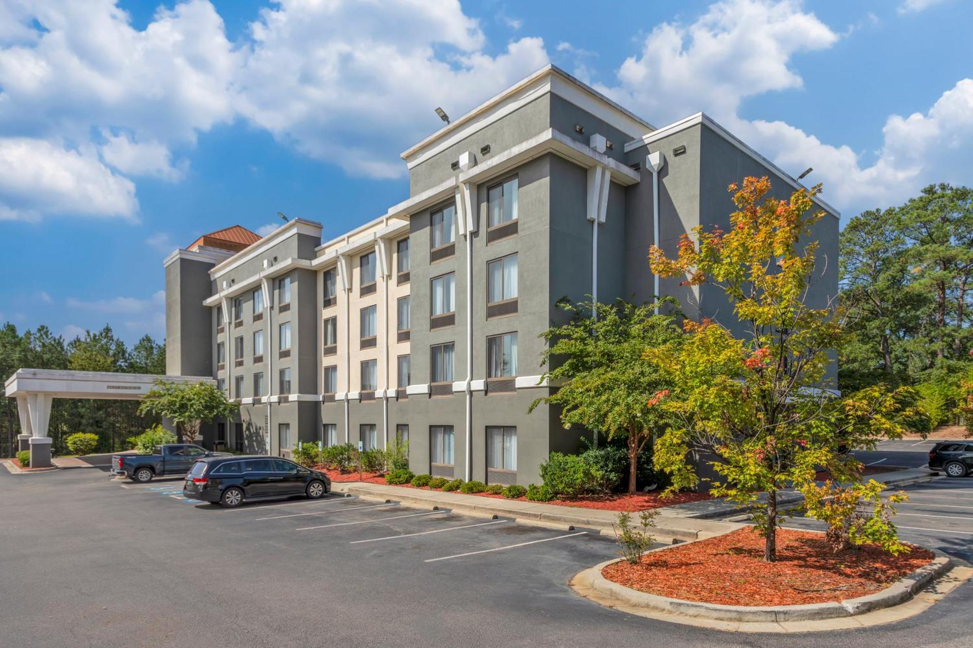Comfort Suites Columbia Northeast - Fort Jackson Экстерьер фото